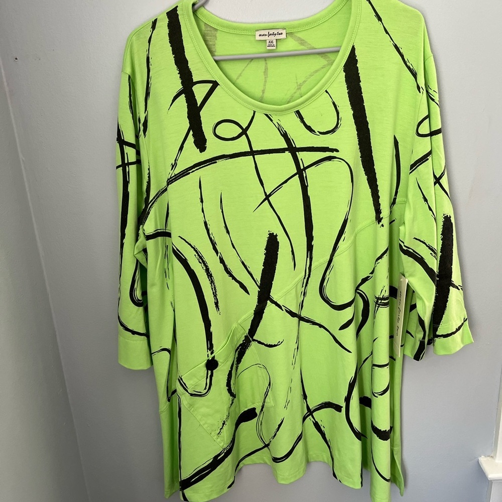 Vibrant Green Relaxed Fit 3/4‎ Sleeve Tunic